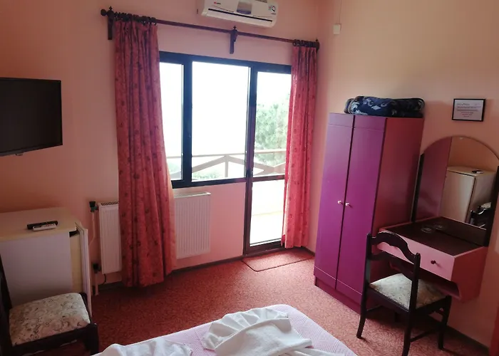 Pensión Teras Foça