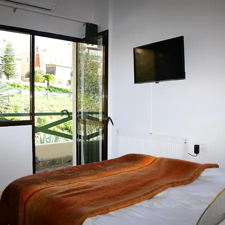 Teras 12 Adults Only Affittacamere Foça