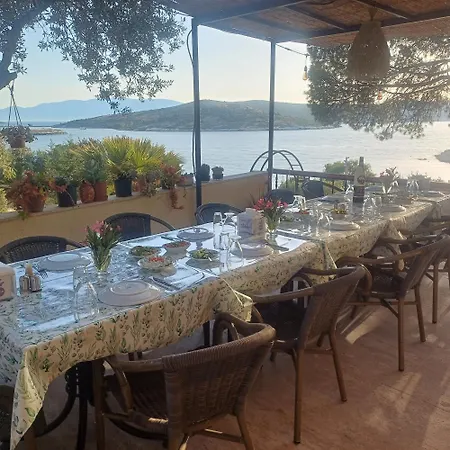 Teras 12 Adults Only Affittacamere Foça