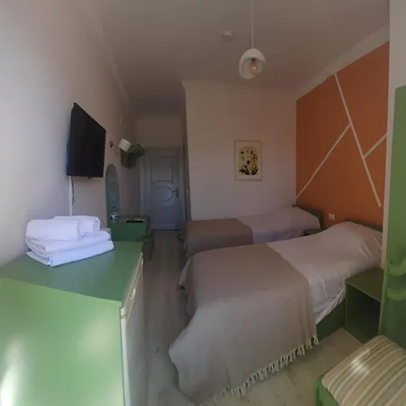 Teras 12 Adults Only Affittacamere 3*